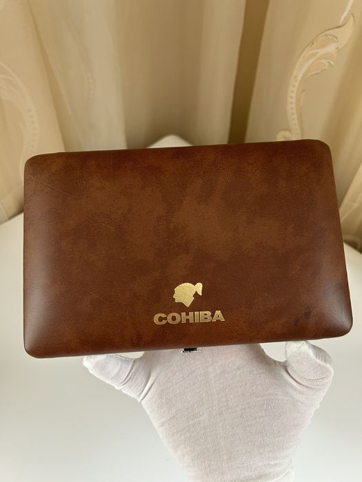 Хумидор COHIBA за 5 пури – кожен калъф, преносим