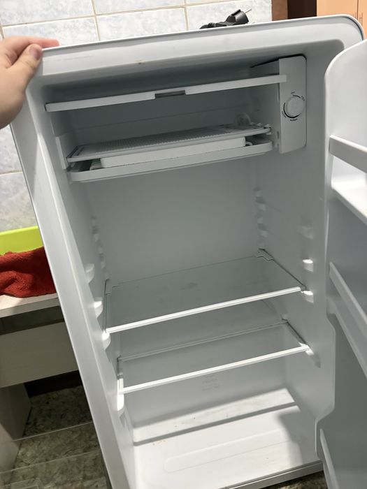 Продам мини холодильник