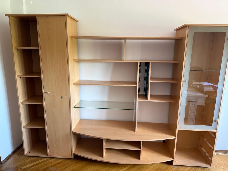 Biblioteca Mobexpert, stare foarte buna. Se ridica din Bucuresti, sec 1, zona Moxa