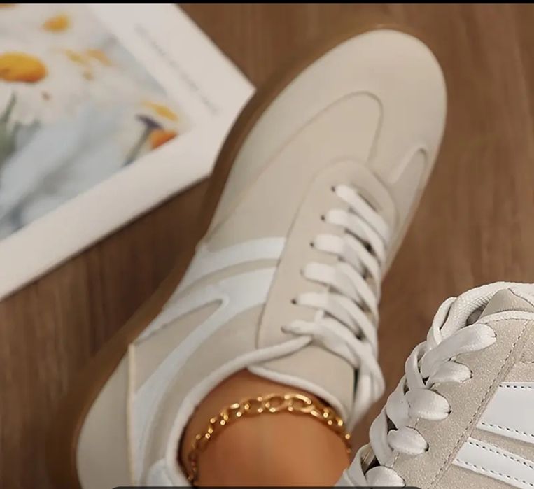 Adidași noi mărimea 38