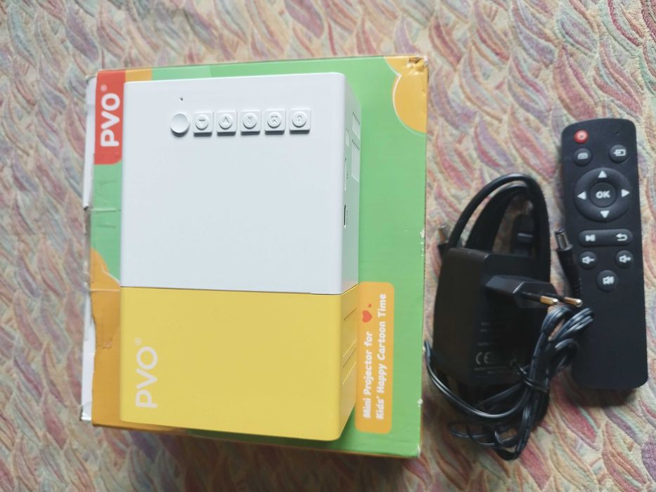 Mini proiector portabil LED PVO