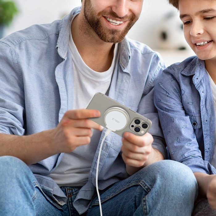 Безжично зарядно tech-protect qi15w-a33 magsafe бяло