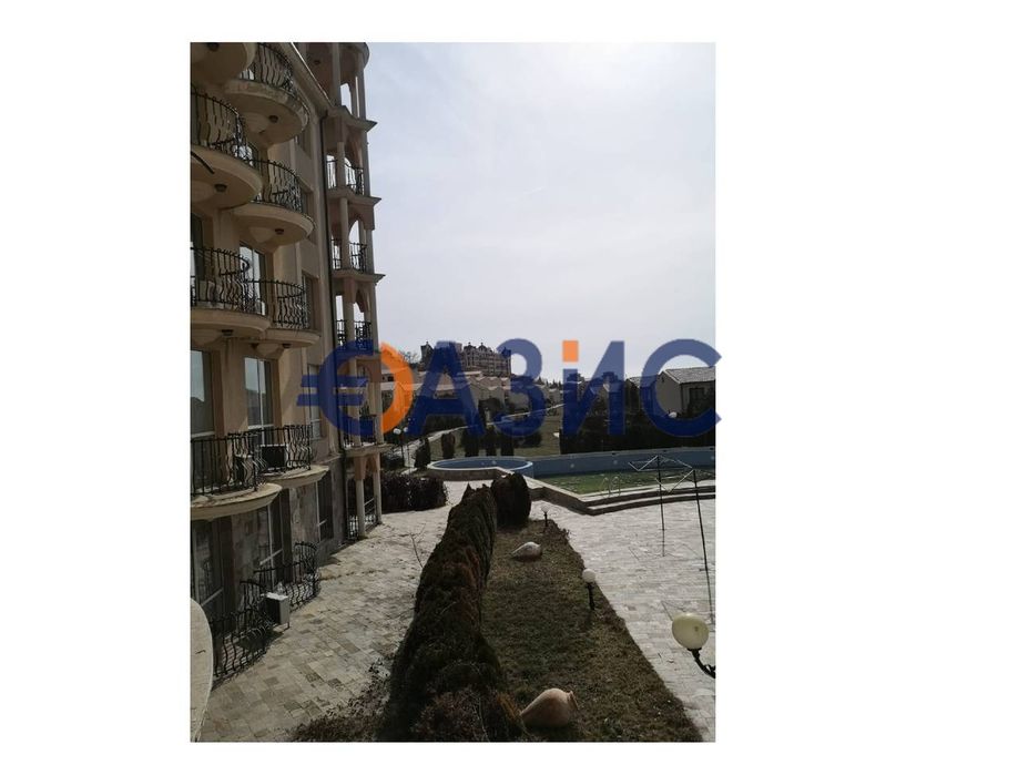 Студио на 3-ти етаж, комплекс Негреско, Елените, България - 34 кв. м.,