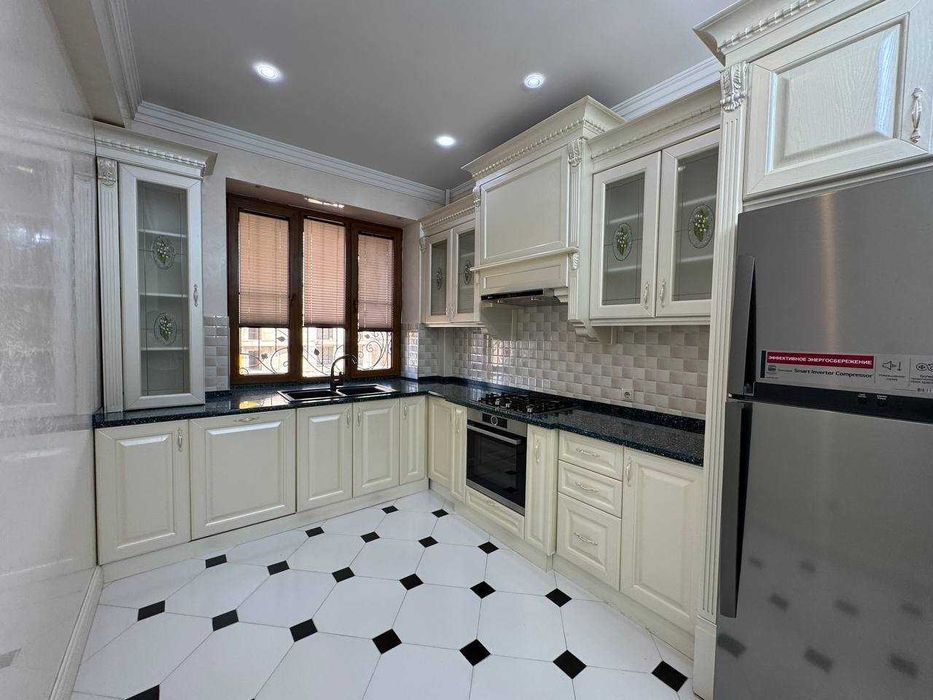 продается 4/5/7 новостройка на: Садык азимова