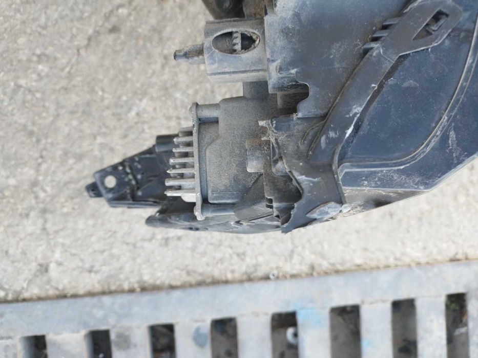 ляв фар за Renault Talisman 2016г.