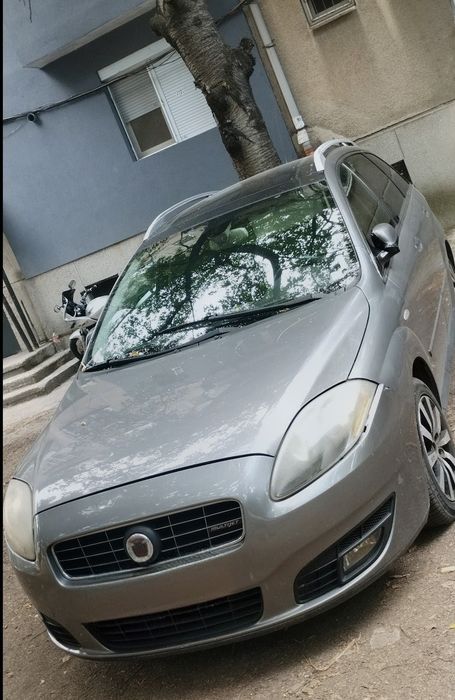 Fiat Croma 2008  ,дизел ,автоматик , повредена хидравлична помпа