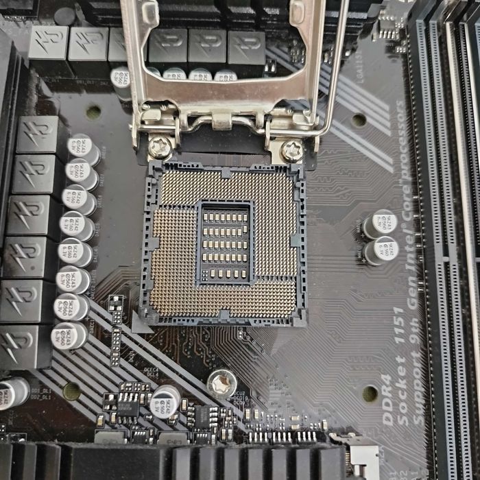 Placa de baza Gigabyte Gaming X soket 1151 V2 Intel Gen 8 si 9