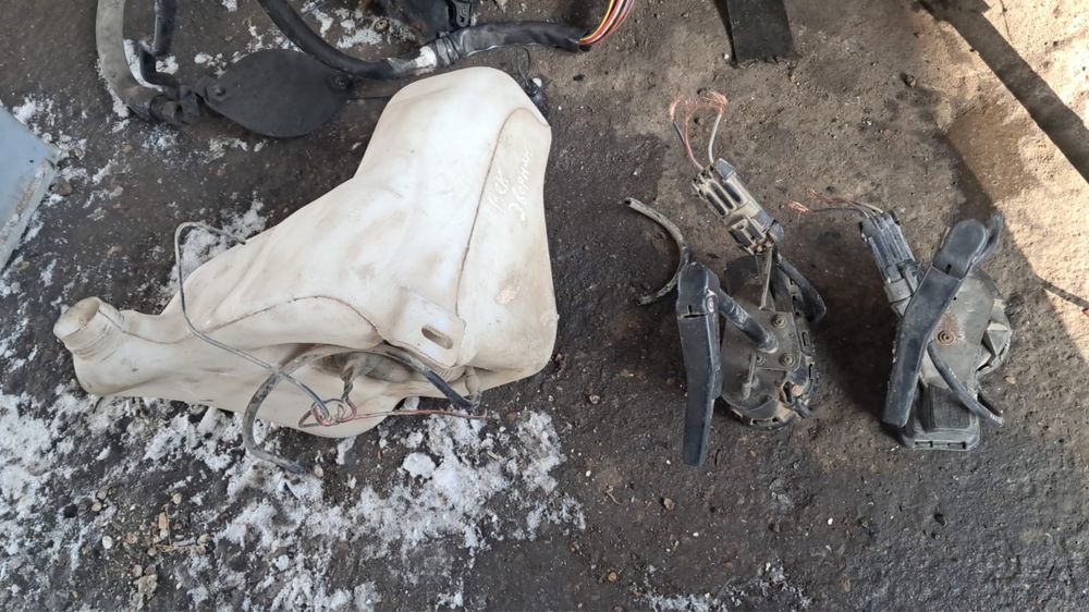 Омыватель фар опель вектра А cdx