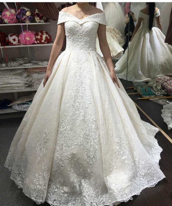 Продам свадебные платья