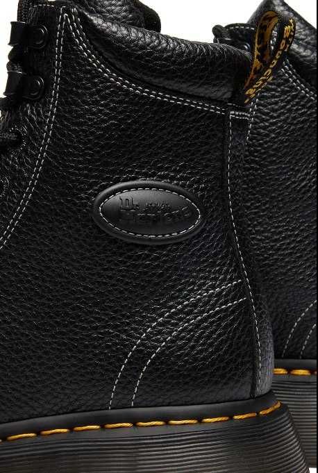 Кожени боти Dr. Martens