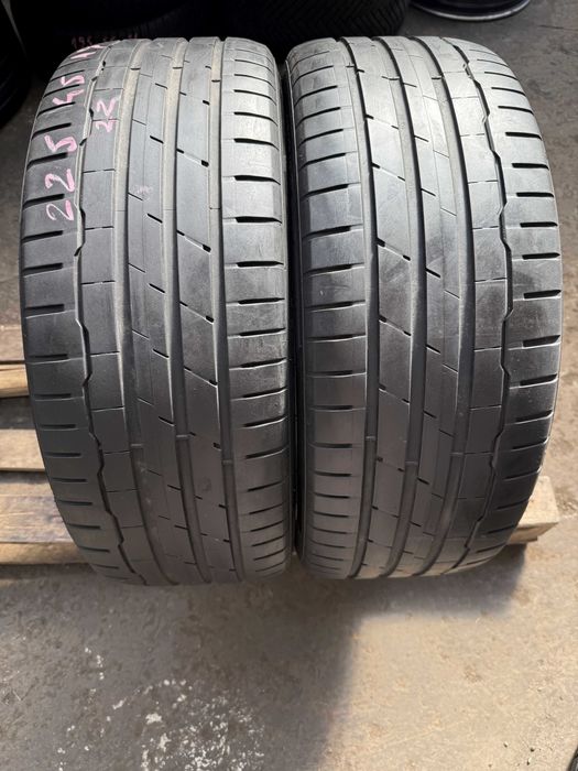 2x Anvelope Vara 225/45 R19 - Hankook Ventus S1 Evo 3