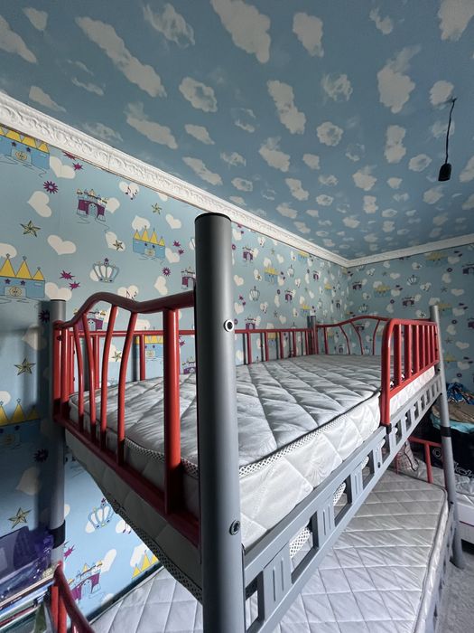 Продается кровать с матроасом