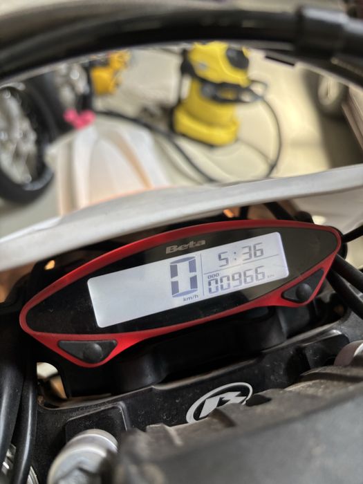 Beta RR 125 2T – 966 km, roți supermoto incluse, piese originale