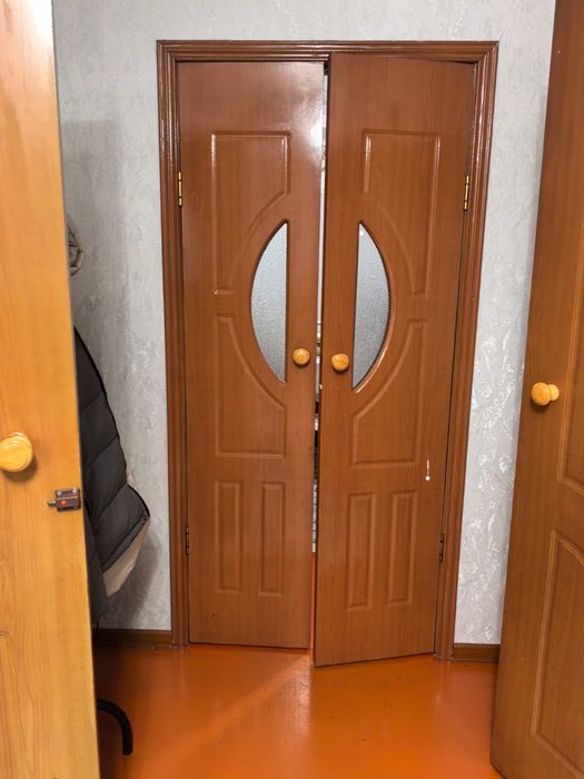 Продам двери. 4 шт 90
