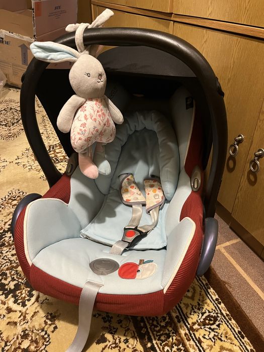 Кош за бебе за кола - Maxi Cosi