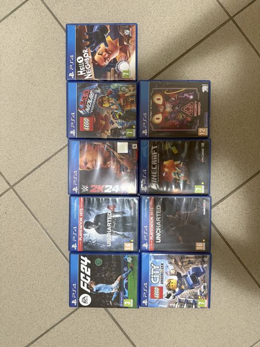 Продавам СПЕШНО PS4 512 gb като нов!!! С 2 джойстика, 11 хубави игри, оригинален кабел за зареждане и безплатна профилактика преди да ви го изпратя.
