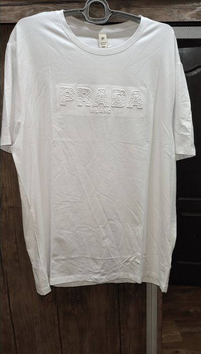 Брендовый футболка "PRADA" и другие