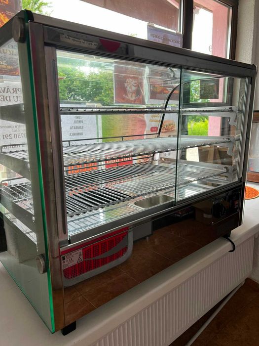 Vitrină caldă. Vitrină de expunere încălzită cu geam, 160 l, 1.5 kW
