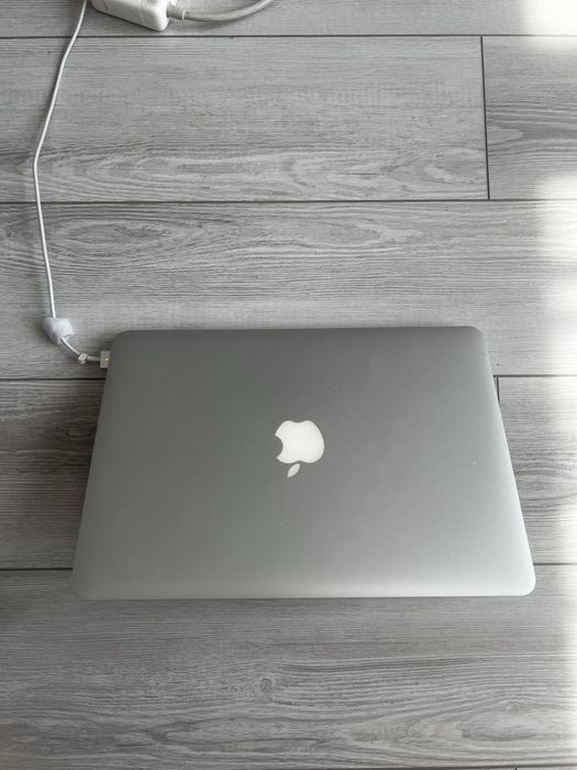 Mac book pro 13inch (2014 года)