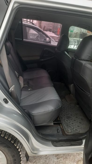 Тойота Рав 4 продам