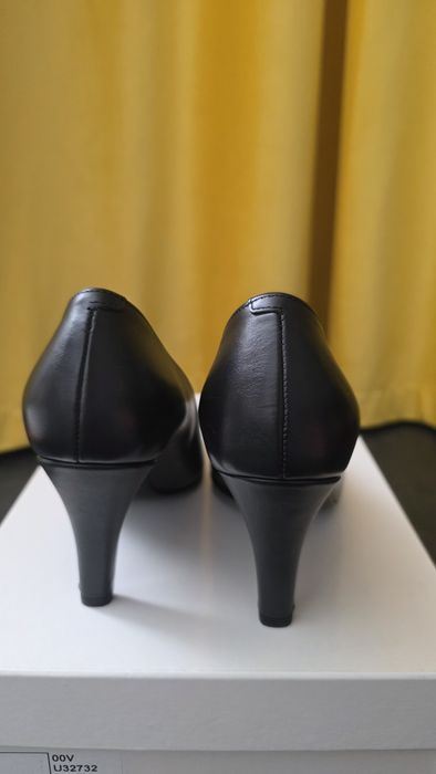 Pantofi cu toc Chanel