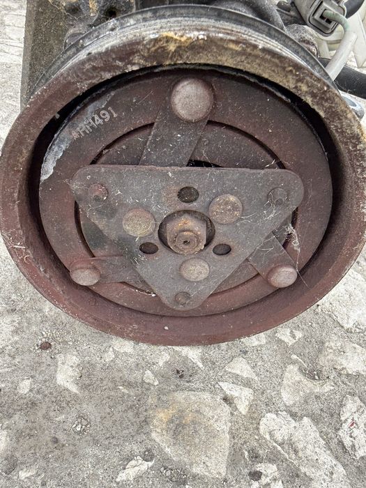 Компресор за климатик за Nissan Juke мотор 1.5dci Sanden sd6v12