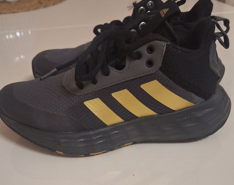 Маратонки Адидас