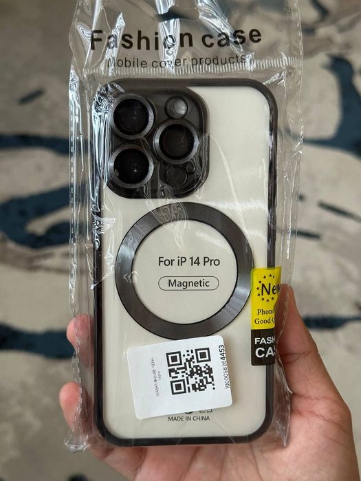 iPhone chehollari yangi