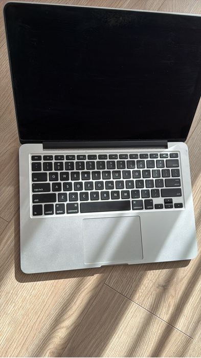 Продам MacBook Pro