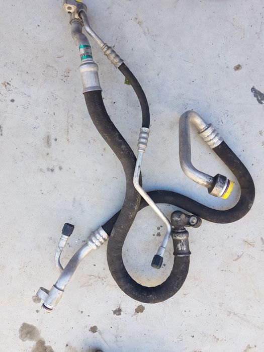 Климатични маркучи бмв е90 е91 е92 е93 320и