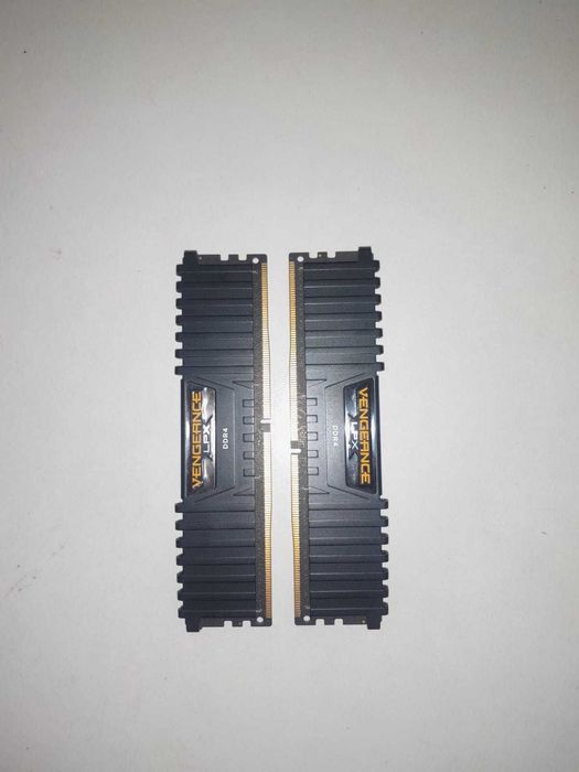 Corsair LPX 32gb DDR4