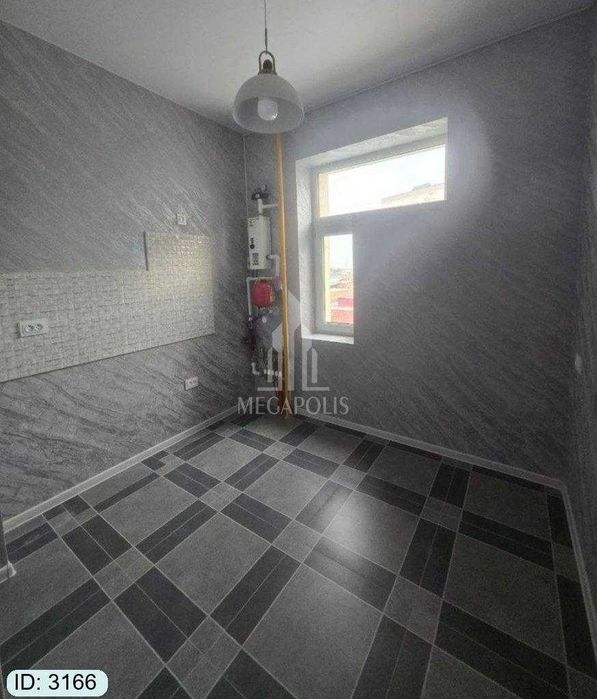 7 mikrda 1 xona tayyor kvartira sotiladi №3166