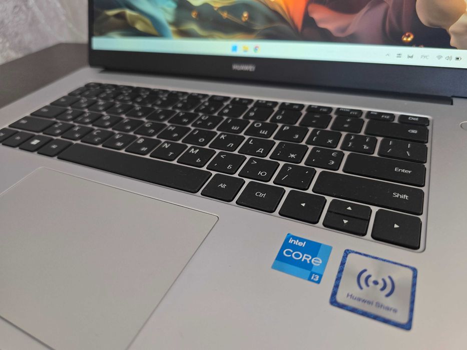 Huawei MateBook D15 в отличном состоянии