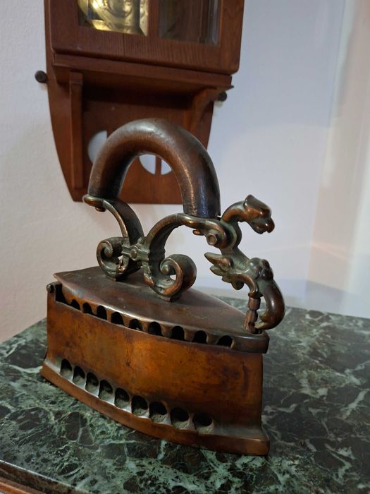 Fier de calcat fonta