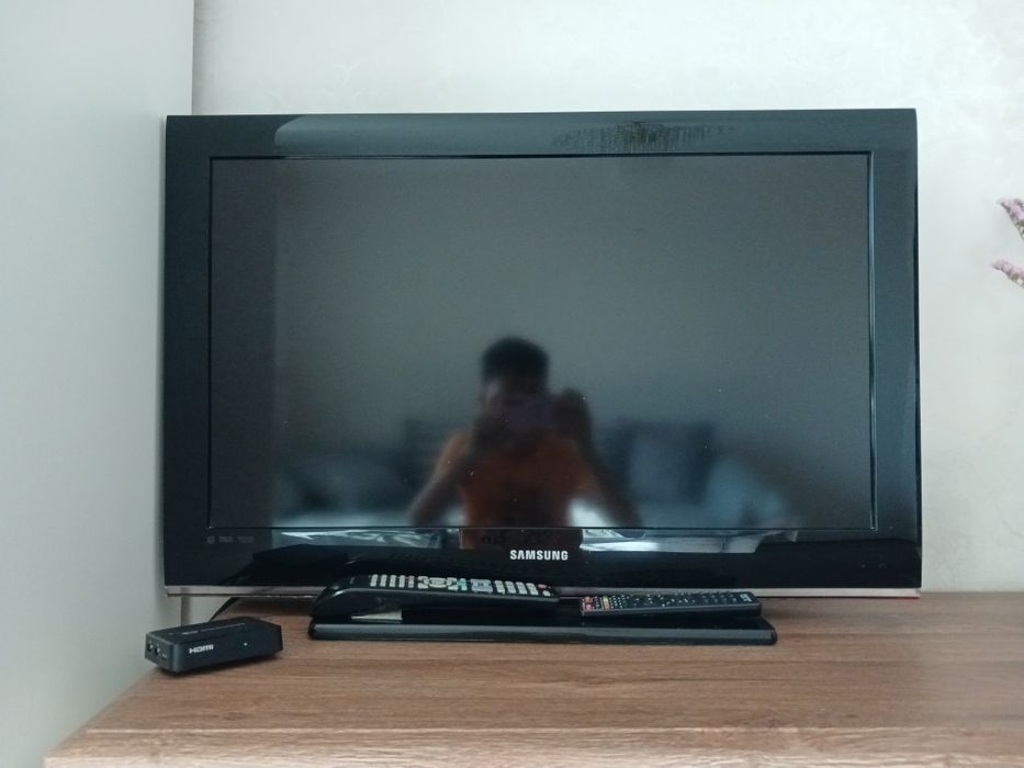 Продаю Телевизор SAMSUNG