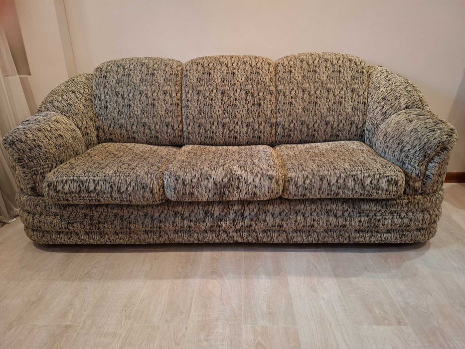 Продается диван б/у