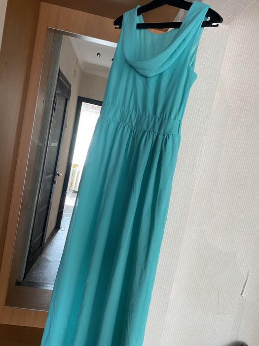 Шикарное вечернее платье