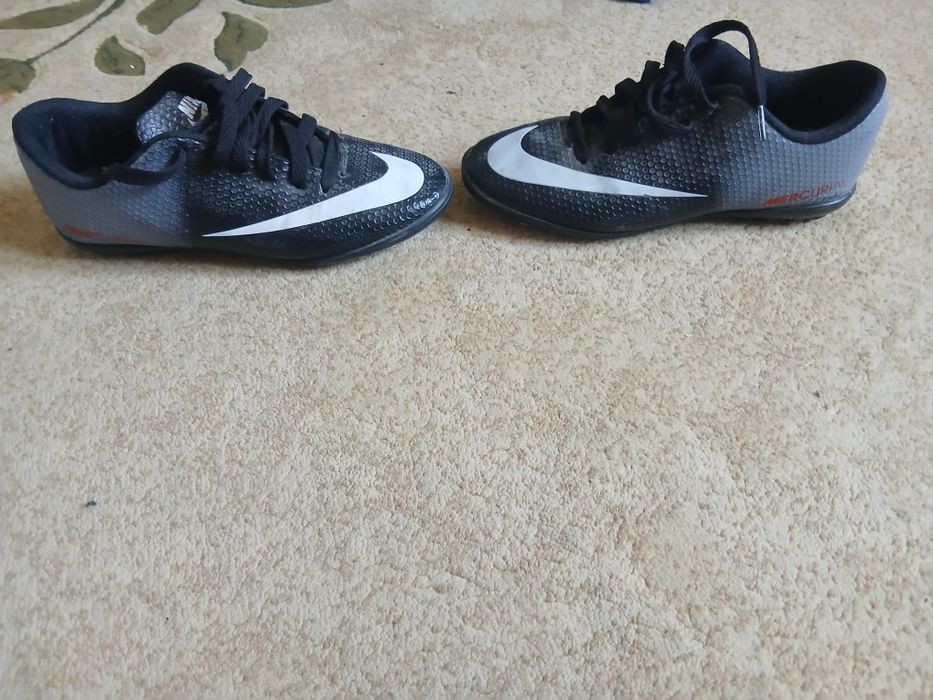 Срочно продам сараконожки 38 размер