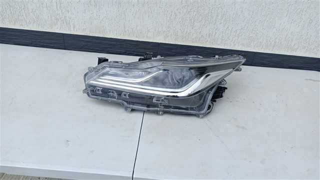 Far Stanga Toyota Corolla Sedan Full Led an 2019  cod 81150-02T51-00