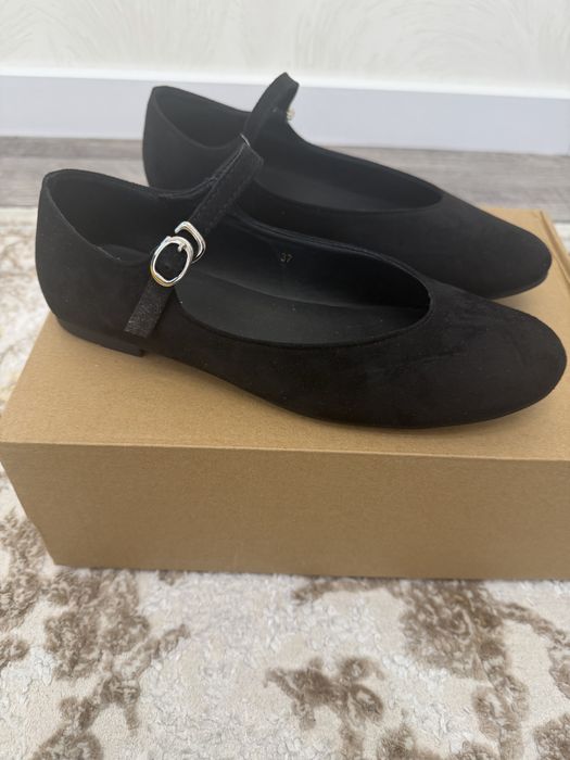 Замшевые балетки..