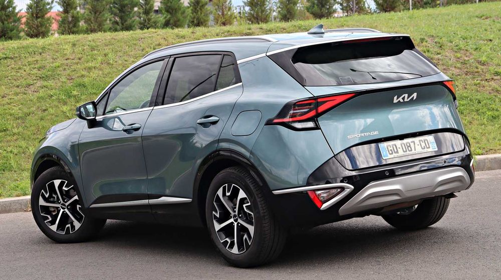 KIA Sportage 2023 — imagine 3