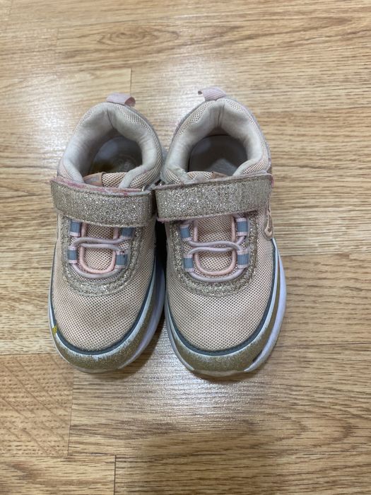 Кроссовки для девочки 26р Турция