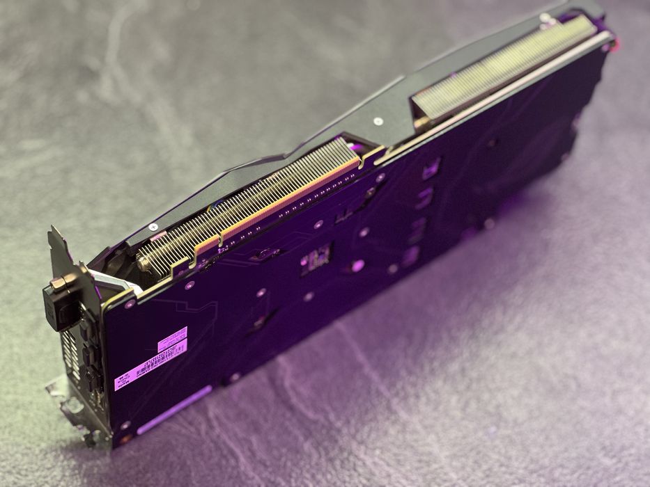 Видеокарта ASUS ROG Strix 1060 6GB, для игр и 3D