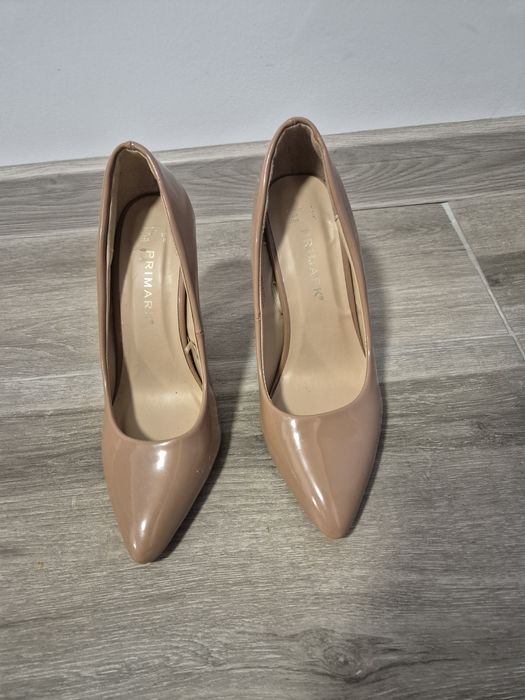 Vând pantofi dama Primark
