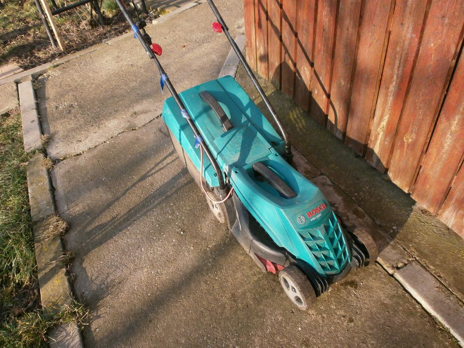 masina tuns iarba rotak defecta