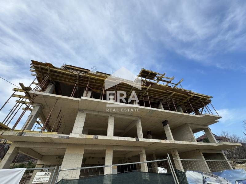 Продава се Тристаен апартамент в Варна, Левски - 107 кв.м за 1362 €/кв.м - Снимка #3