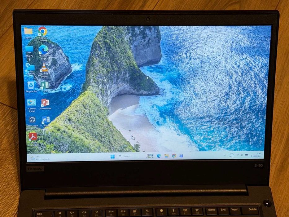 Lenovo Thinkpad E490 i3-8145U/8RAM/256SSD/Intel UHD Graphics
