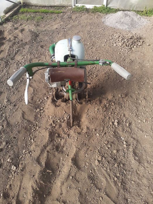 Бензинова мотофреза