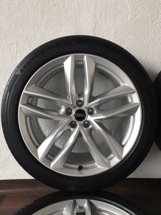 Jante Originele Audi Q7 4M model RS pe 21 echipare vara