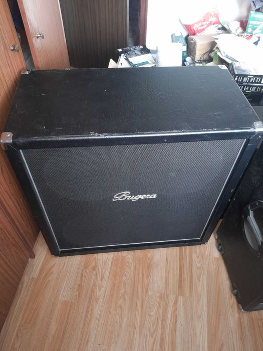 Китарен кабинет Bugera 412FBK